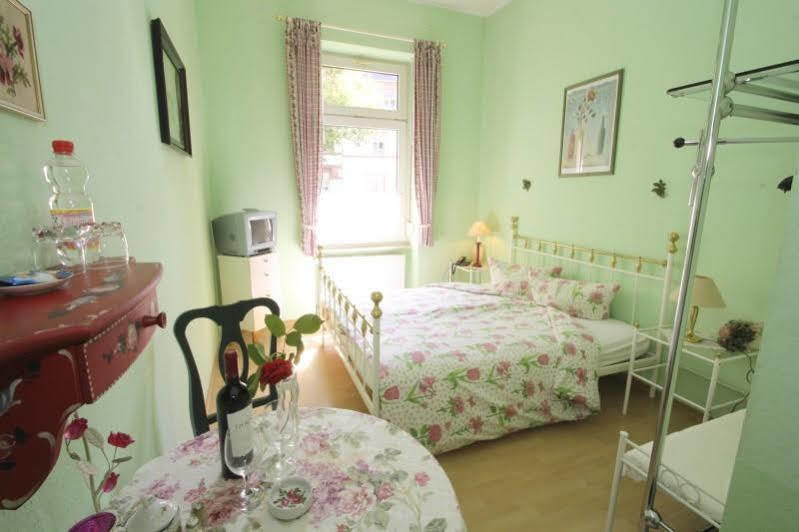 Acasa Bed & Breakfast Frankfurt am Main Eksteriør billede