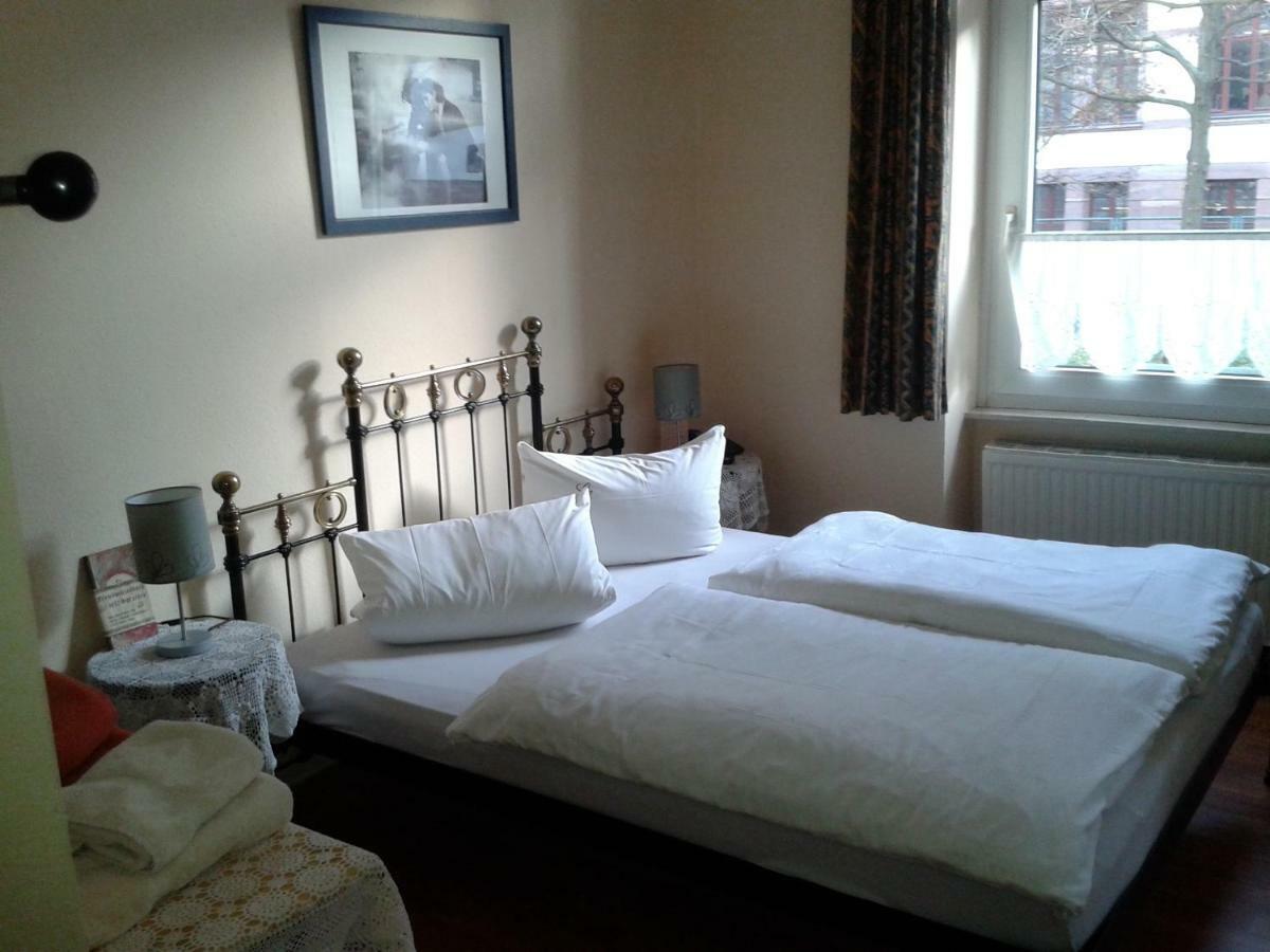 Acasa Bed & Breakfast Frankfurt am Main Eksteriør billede